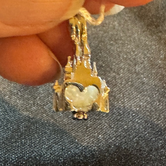 Jewelry - Authentic Disney Mitsukoshi Pick-A-Pearl Pendant – EPCOT Japan Pavilion